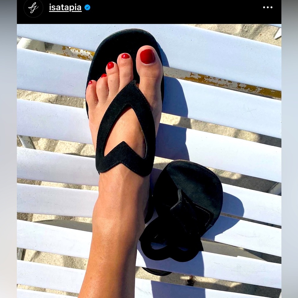 Isa Tapia sandals